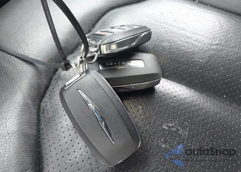 2020 Chrysler Pacifica Touring L из США, поврежденный, VIN 2C4RC1BG6LR120961